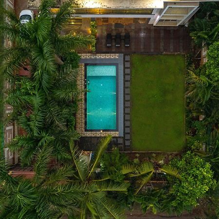 Eko Stay Gold- Chestnut Villa คาร์จัต ภายนอก รูปภาพ